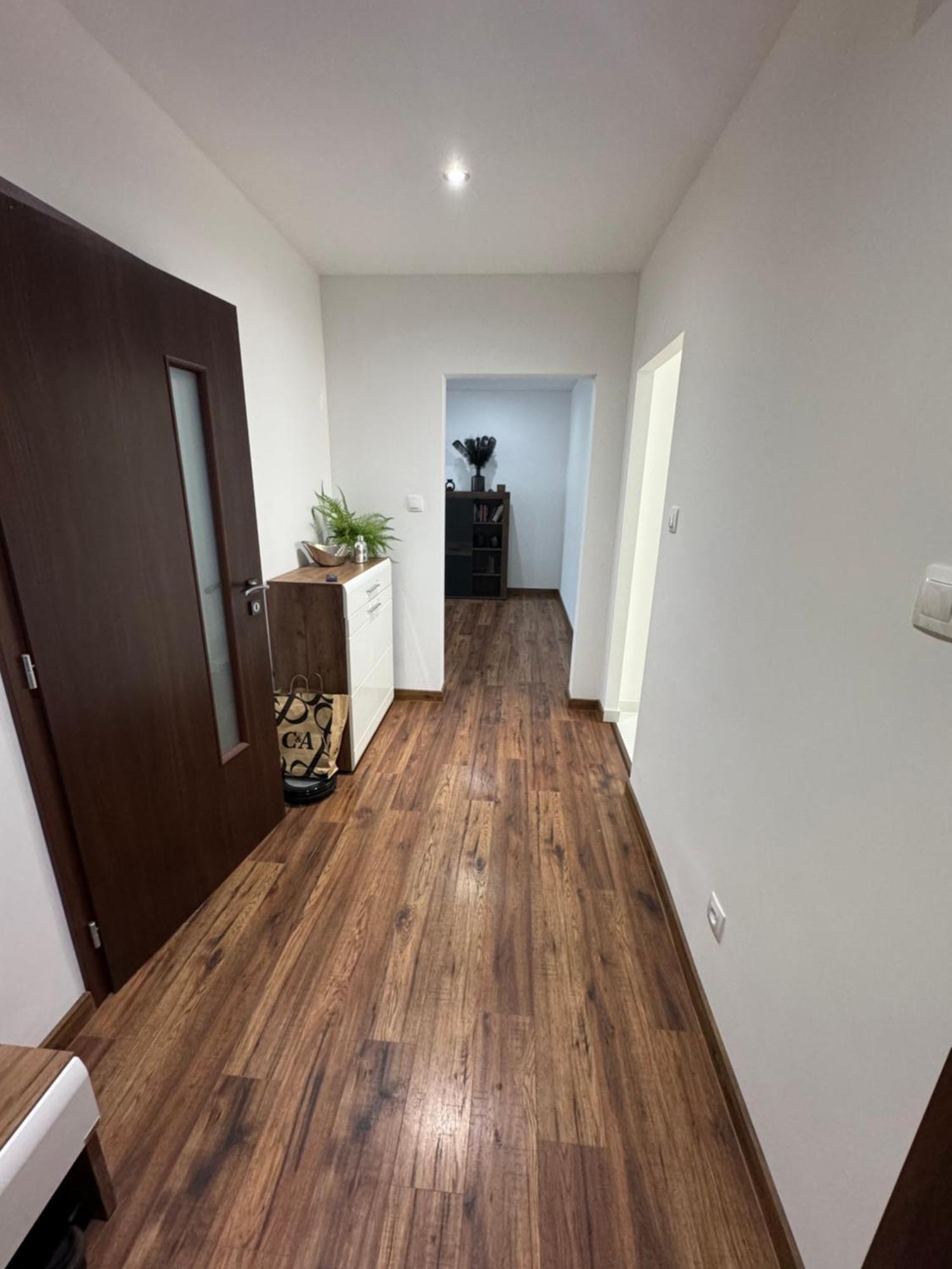 Peti Apartman Centrum Galanta Exterior photo